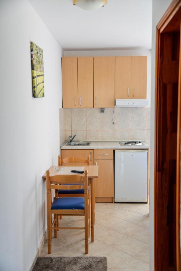 Guest House Ivana Tivat Exterior foto