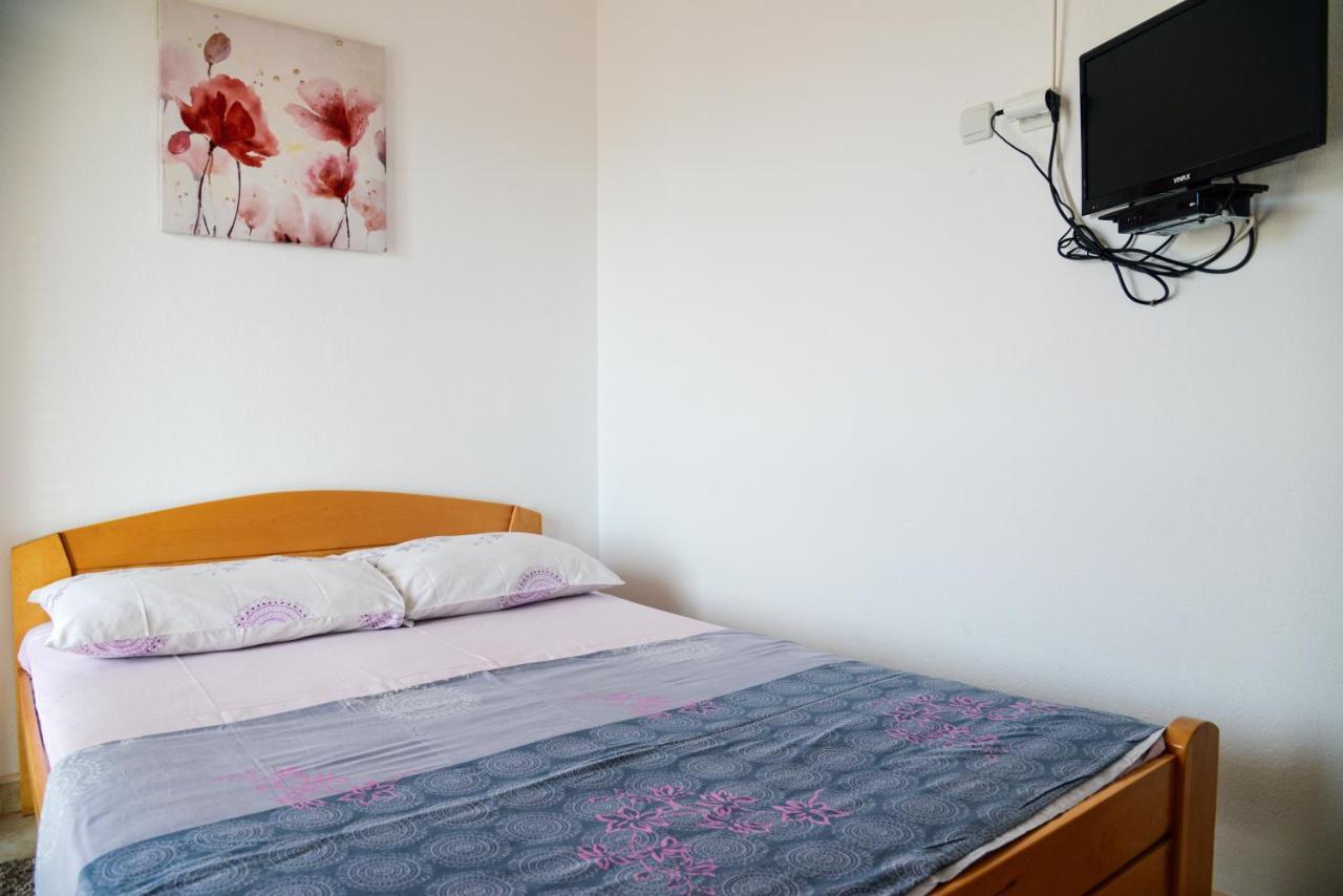Guest House Ivana Tivat Exterior foto