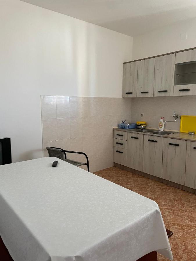 Guest House Ivana Tivat Exterior foto